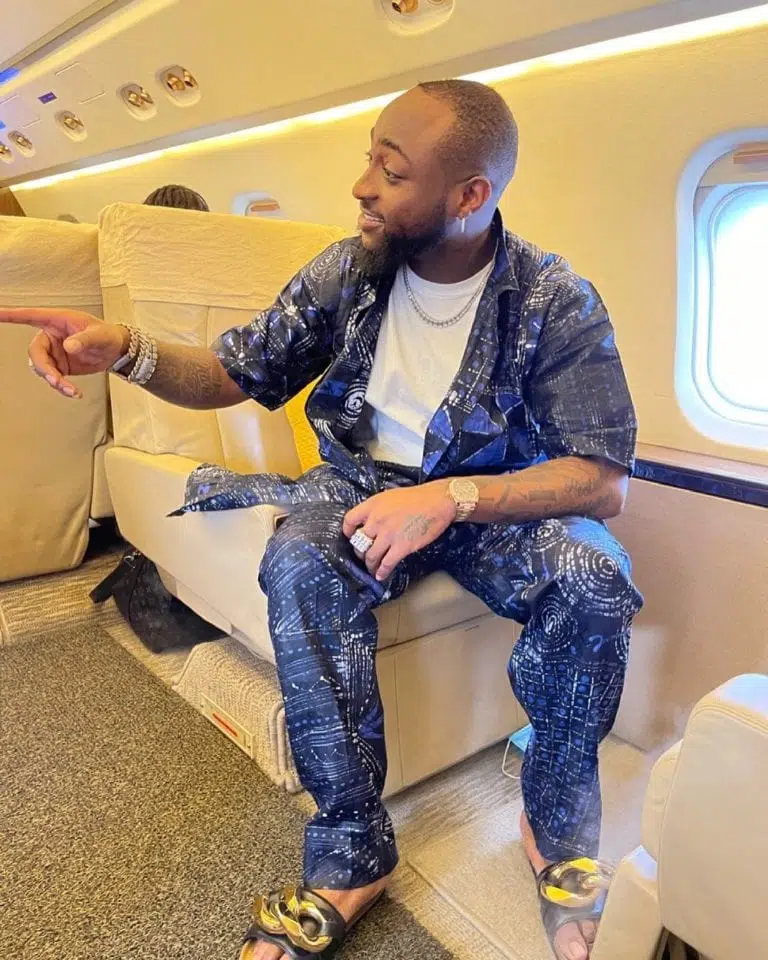 Davido Sends Private Jet From London To Pick Up The New Diamond Pendant and Richard Mille He Bought In U.S For His O2 Show