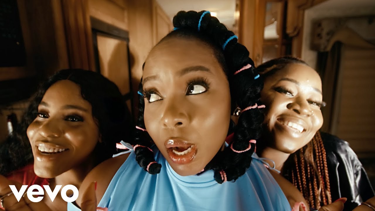 DOWNLOAD VIDEO: Yemi Alade – “Happy Day” Mp4